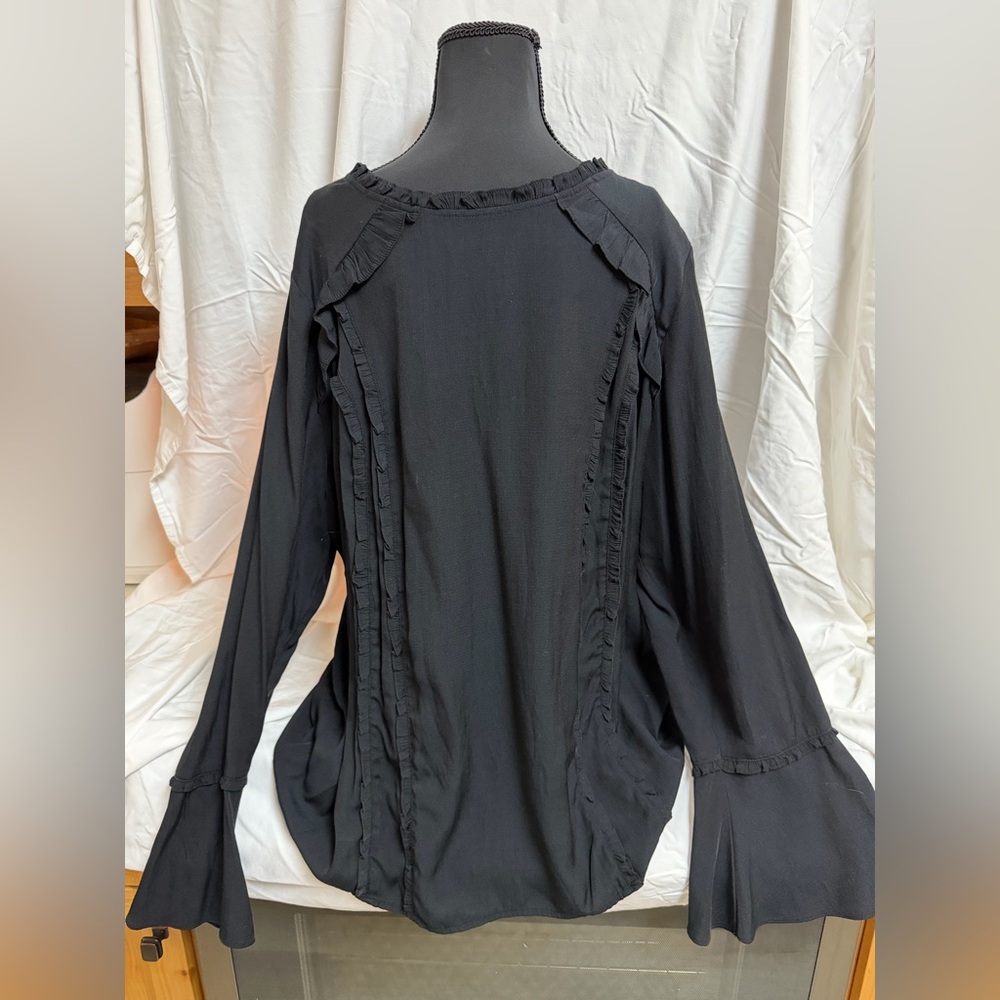 Ava Viv Black Blouse